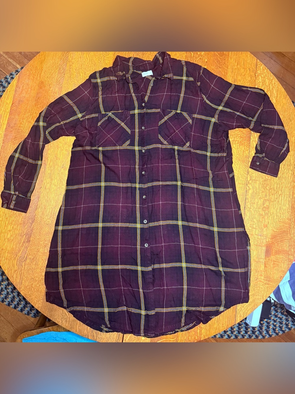 Women’s Maurice’s size 2 2X Long-Sleeve Plaid Flannel Duster Burgundy
